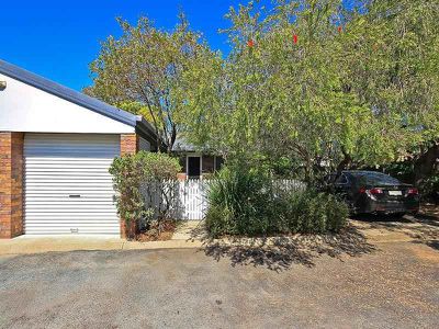 1/4 Aramac Ct, Capalaba