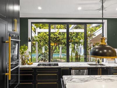 19 Woodview Street, Samford Valley