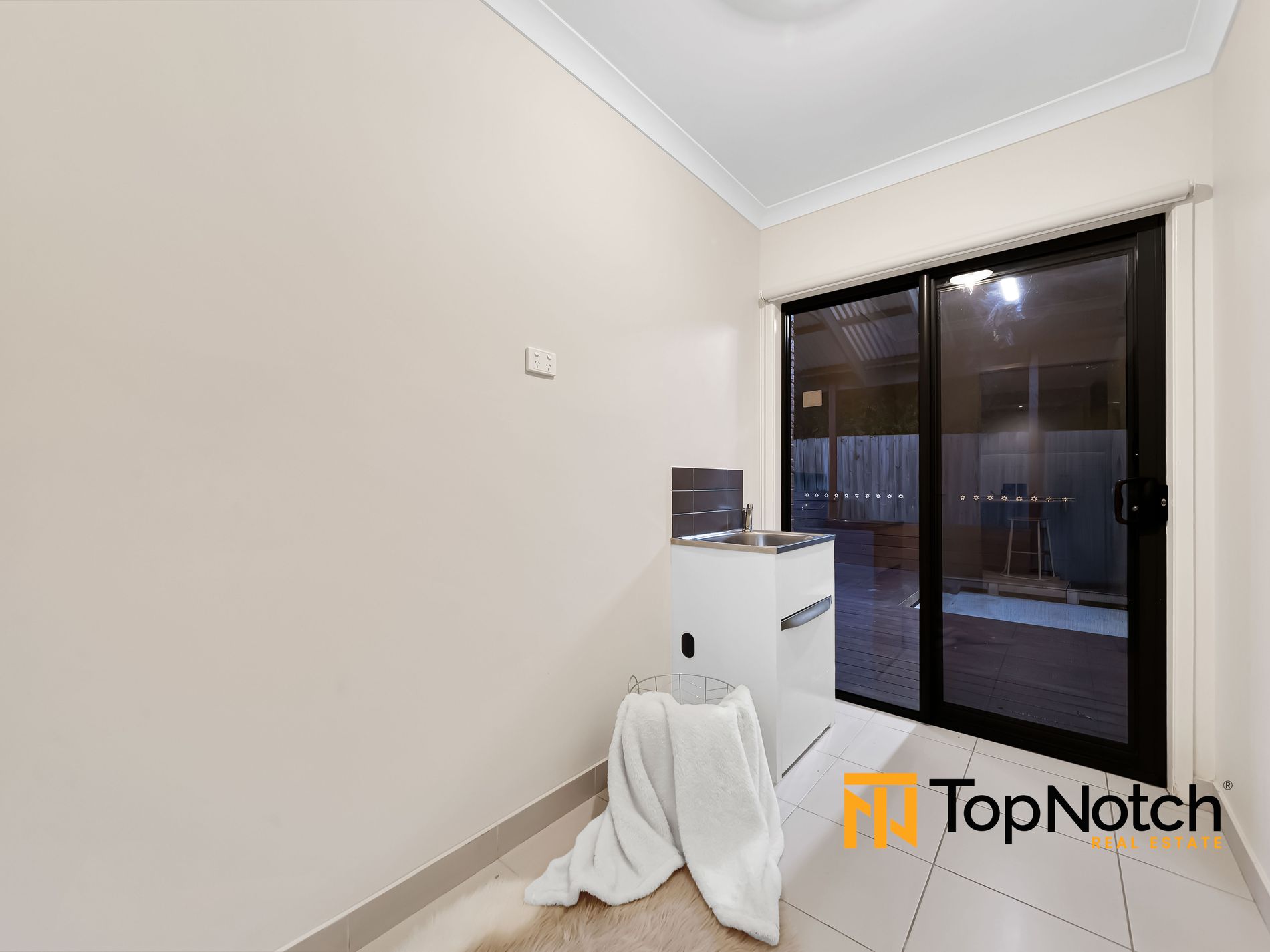 18 Sanctum Circuit, Doreen