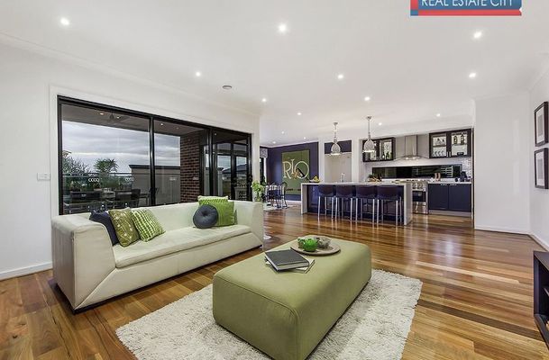 2 Firenze Road, Greenvale