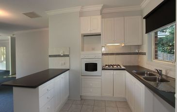 4 / 12-14 Harkaway Road, Berwick