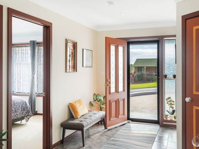 11 Mummaga Lake Drive, Dalmeny