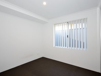 7 Klondyke Street, Piara Waters