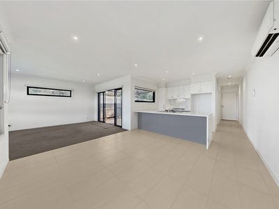 19 Flemington Rise, Officer