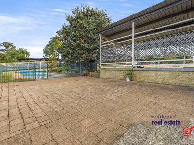 12 Bunderra Drive, Beechwood