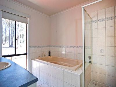 27 Braeside Drive, Junortoun