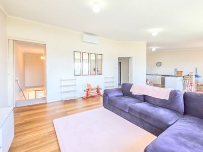 4 / 6-8 Corrigan Crescent, Batehaven