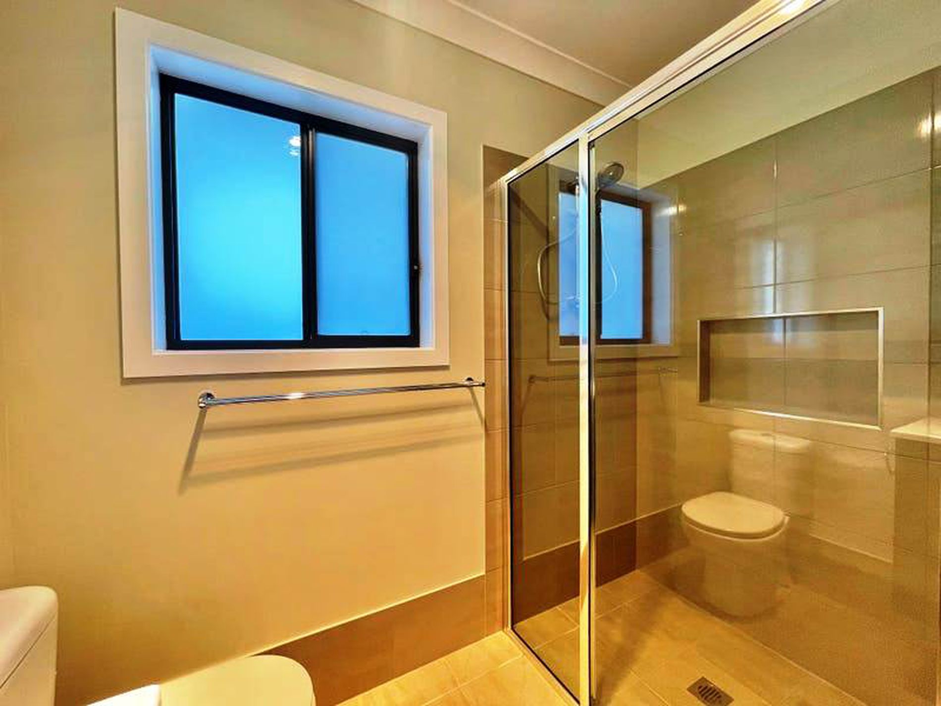 35 Federation Boulevard, Forbes