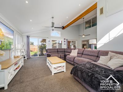 10 Thames Place, Kearns
