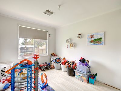 2 Little Corella Court, Murray Bridge East