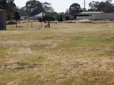 23 Calder Highway, Wedderburn