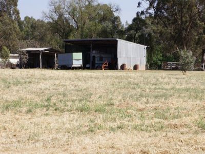 23 Calder Highway, Wedderburn