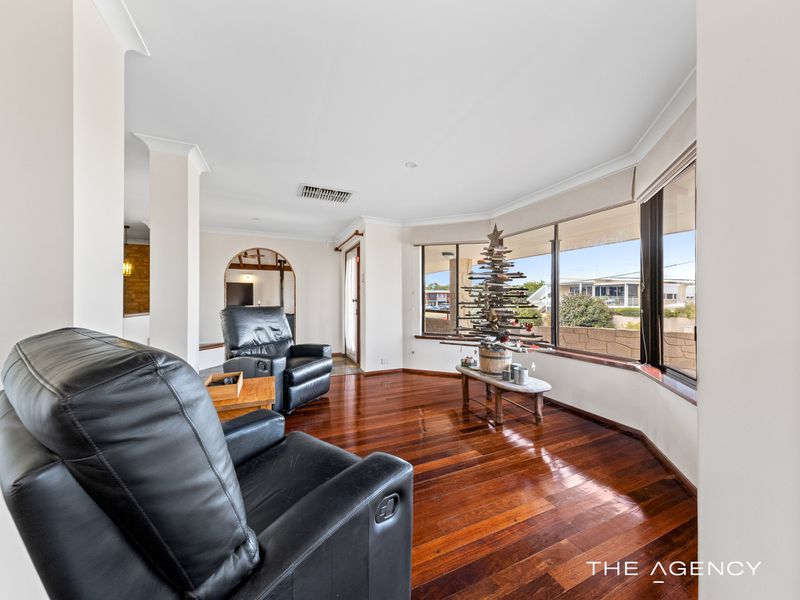 2 Priam Road, Silver Sands