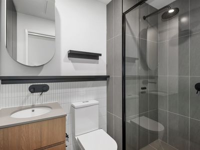 704 / 5 Olive York Way, Brunswick West