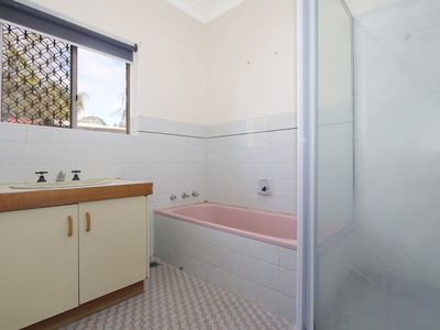 977 Waugh Rd, North Albury