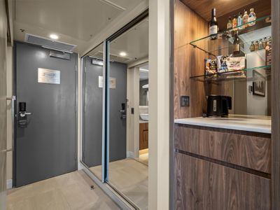 517 / 1A Glenelg Street, South Brisbane