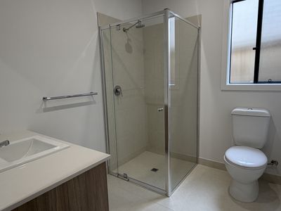 28 Rhea Drive, Leopold