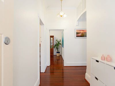 59 Avenue Road, Highgate