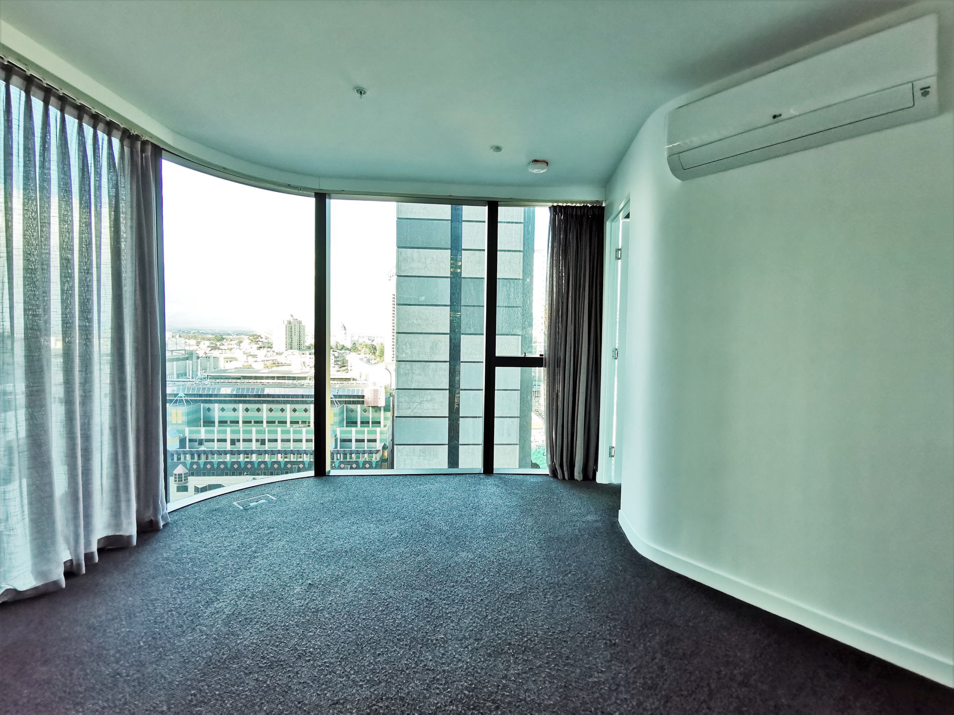 2003 / 228 La Trobe St, Melbourne