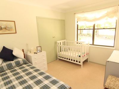 7 Red Oak Road, Rainbow Flat
