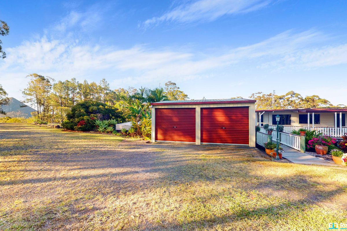 42 Hillview Lane, Pomona