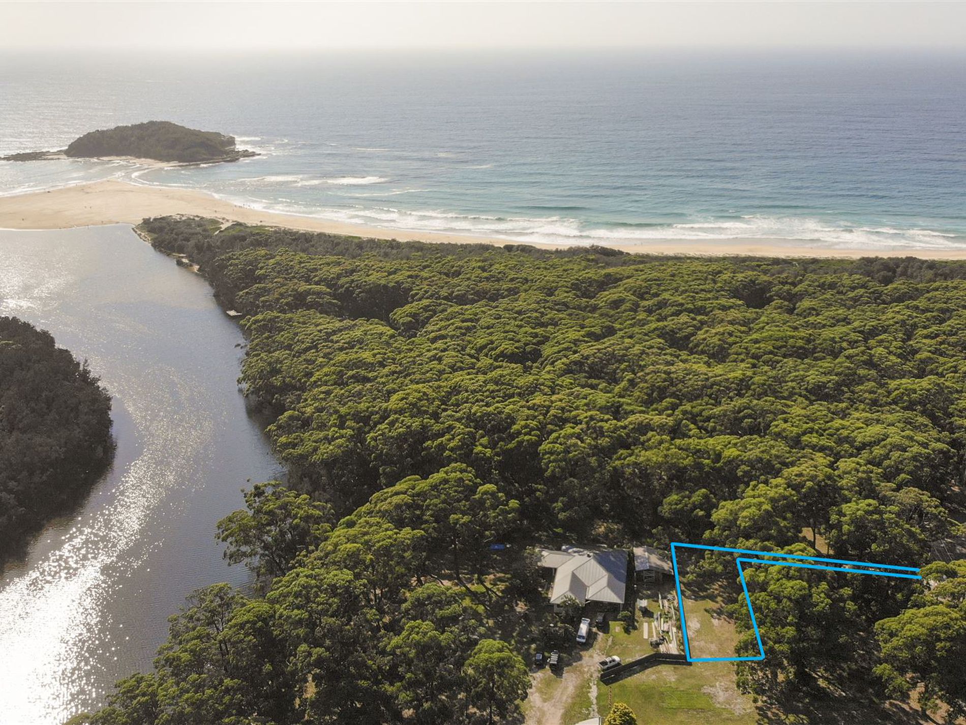 30 Beach Street, Lake Tabourie