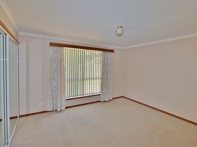 12 Blue Marlin Court, Eden