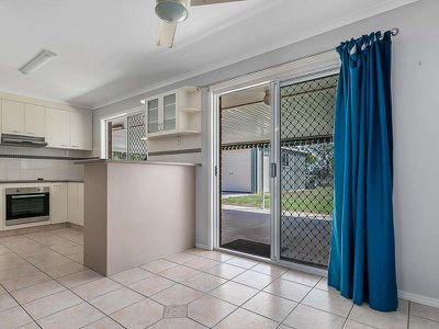 66 Ibis Boulevard, Eli Waters
