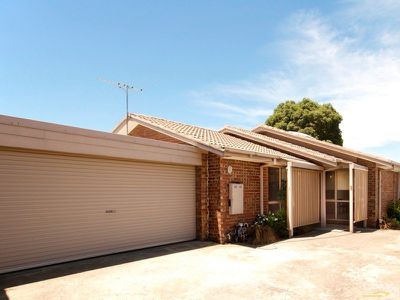 3 / 77 Oaktree Drive, Hampton Park