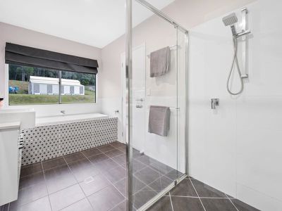 44 Yarrayne Valley Drive, Upper Coomera