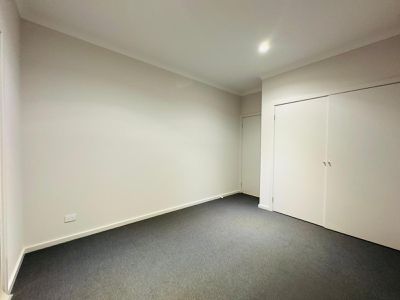 18 Pebble Road, Pakenham