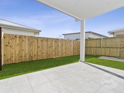 121 Attenborough Drive, Banya