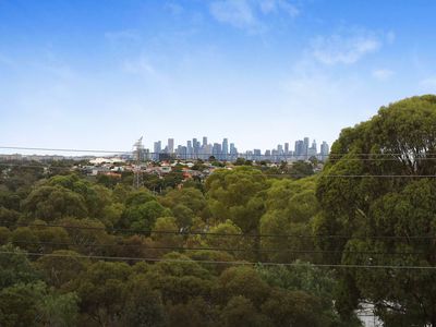 9 / 14 HORIZON DRIVE, Maribyrnong