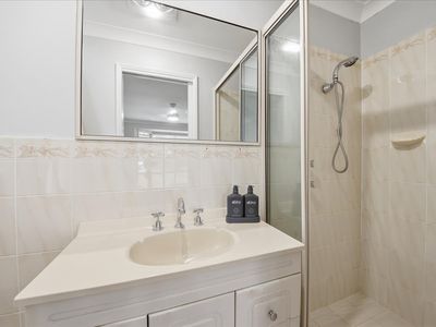 72 Welling Drive, Narellan Vale