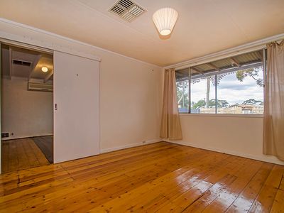 96 Varden Street, Piccadilly