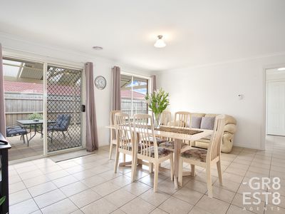 34 Linda Drive, Cranbourne West