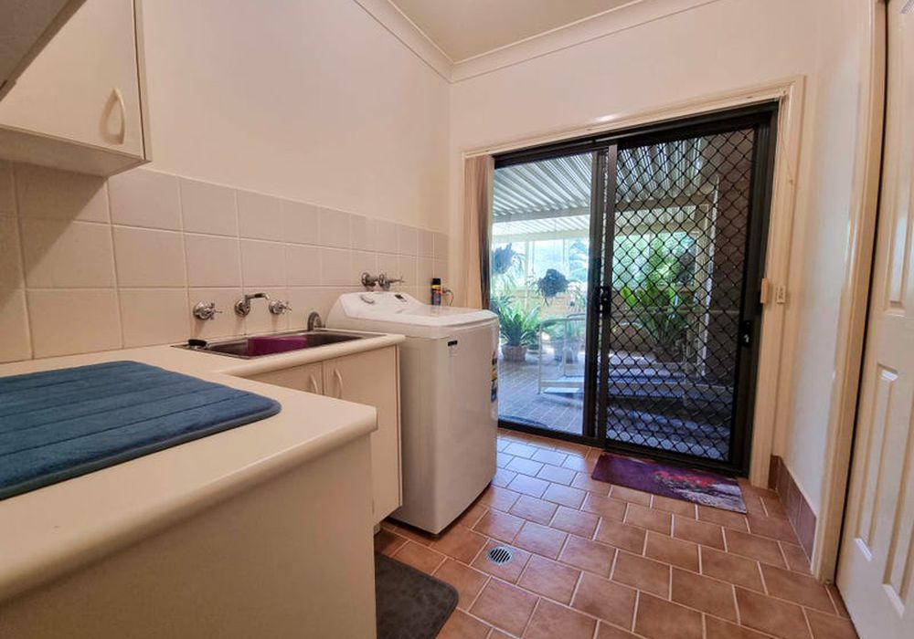 27 Dog Trap Lane, Orange