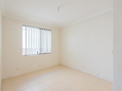 10 Desmond Place, Rivervale