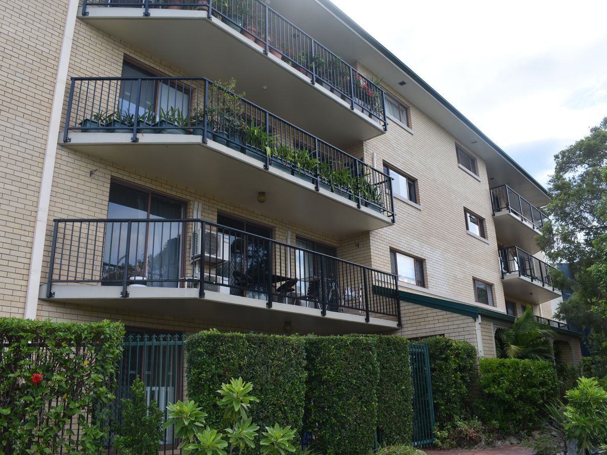 3 / 4 Sheehan Street, Milton