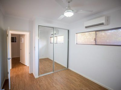 10 Homestead Ramble, Newman