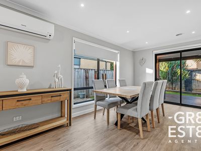 30 Lemon Grove, Cranbourne West