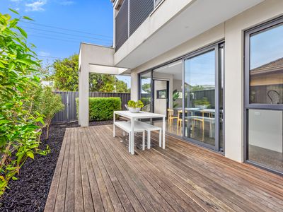 1 / 44 Ararat Street, Altona North
