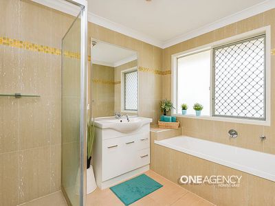 27 Thanbarran Pl, Inala
