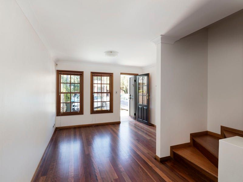 16 Rennie Street, Redfern