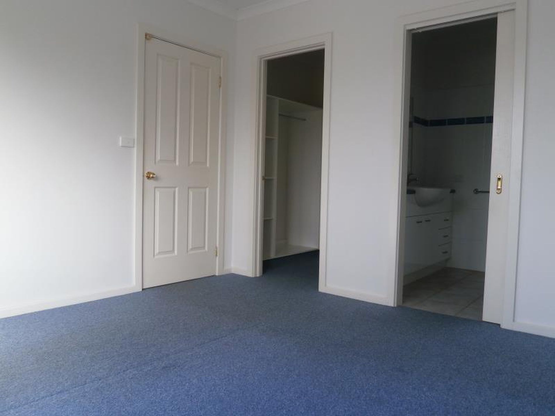 1 / 19 Cootamundra Court, Werribee