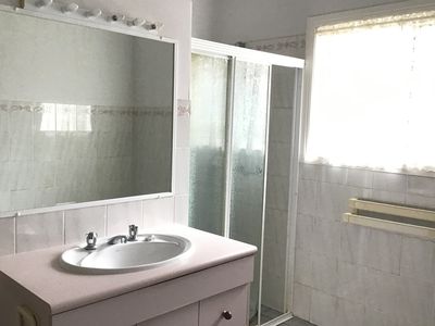 2 / 11 Cliff Avenue, Barrack Point