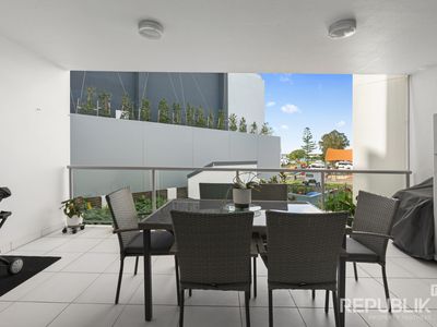9 / 161 Marine Parade, Southport