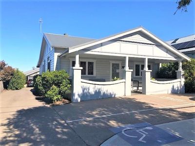 1 / 143 Princes Highway, Milton