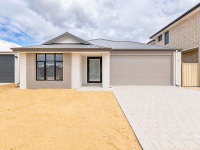 66 Destino Loop, Southern River