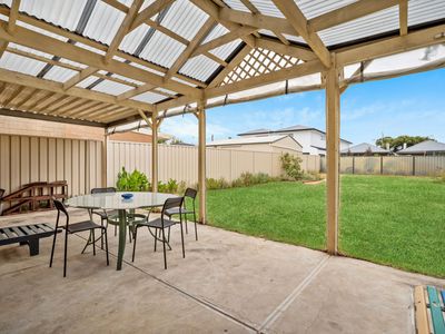 4 Mooltan Avenue, Largs North